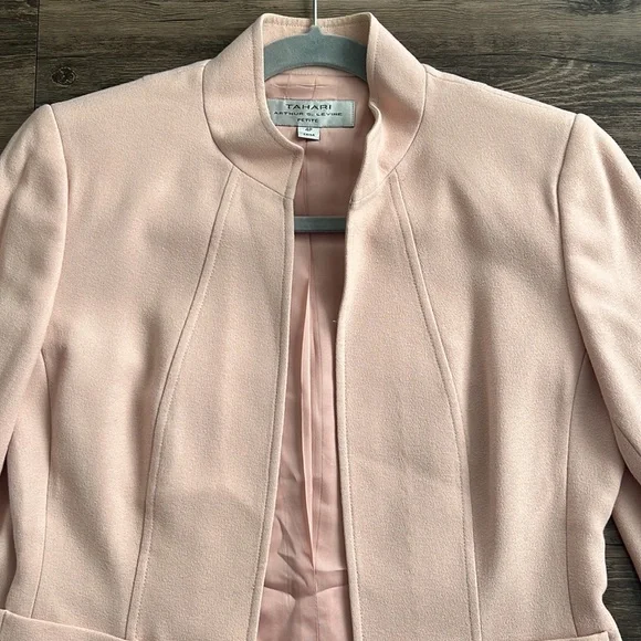 Tahari ASL Blush Pink Petite Blazer Size 4P Like New — Quiet Luxury Minimalist - Picture 5 of 7